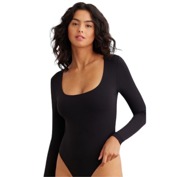 Dynamite Tops - Dynamite NWT Maren Sculpt Long Sleeve Square Neck Bodysuit Size XS NEW